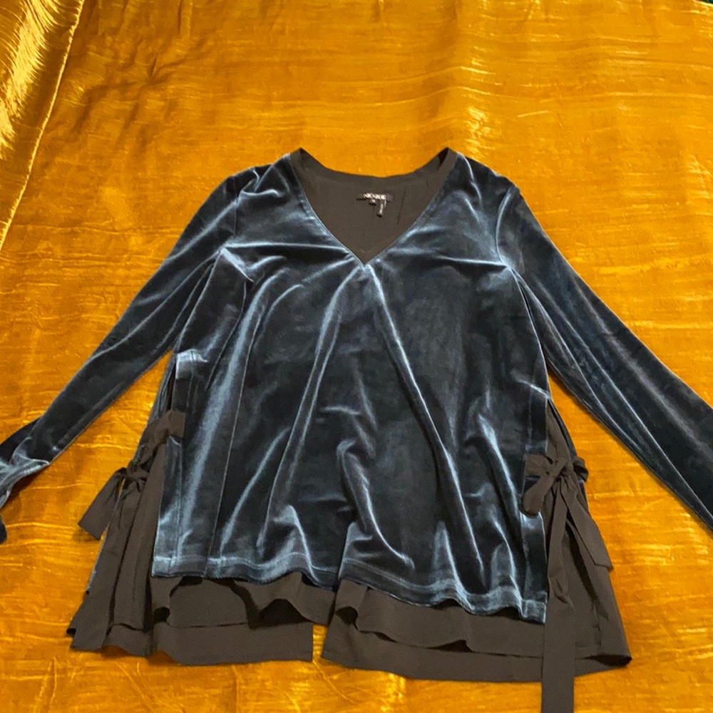 Nic & Zoe Velvet Blouse
